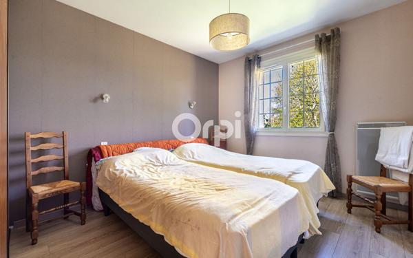 Maison à vendre    6 pièces • 195 m2 Isle