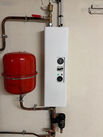 Pavillon à vendre à Mamers dans la Sarthe (72600), ref : 13873/964CV   
SUPER U