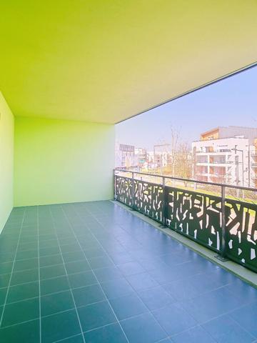 A vendre Angers, Appartement type 3. 2 chambres, terrasse et ascenseur plus parking en sous-sol.