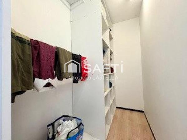 T4 LUMINEUX DE 87 M² 6 EME ETAGE AVEC ASCENSEUR REFAIT A NEUF