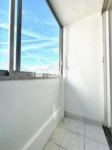 T4 LUMINEUX DE 87 M² 6 EME ETAGE AVEC ASCENSEUR REFAIT A NEUF