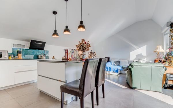 Appartement à vendre    4 pièces • 80 m2 Nice