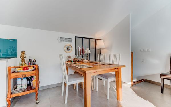 Appartement à vendre    4 pièces • 80 m2 Nice