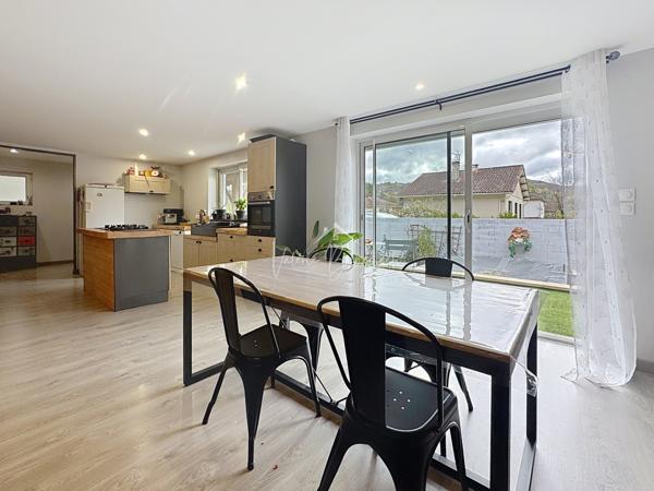 Saint-Affrique (12400) Maison rénovée T5 de 159 m² habitables sur 597m2 terrain