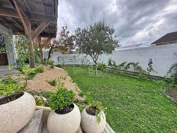 Saint-Affrique (12400) Maison rénovée T5 de 159 m² habitables sur 597m2 terrain