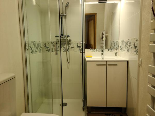 Maison d'exception rénovée, accès à la rivière.