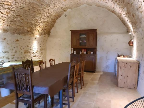 Maison d'exception rénovée, accès à la rivière.