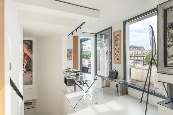 Paris 8ème, Appartement 4 Chambres -  292 m² à vendre