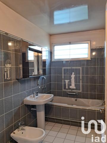 Maison à vendre 6 pièces 118 m² Châlons-en-Champagne