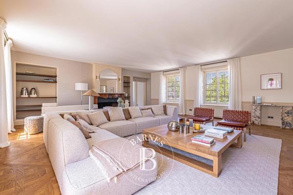 Paris 5ème, Appartement 2 Chambres -  183 m² à vendre