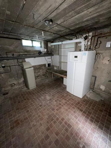 Maison, 4 chambres, jardin, garage.