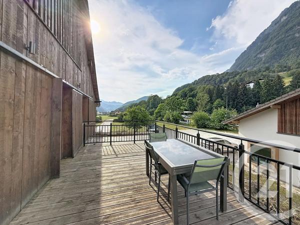 Appartement T6 à vendre  6 pièces - 150,81 m 2   TANINGES  - 74