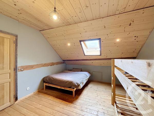 Appartement T6 à vendre  6 pièces - 150,81 m 2   TANINGES  - 74