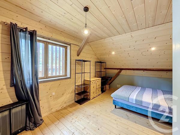 Appartement T6 à vendre  6 pièces - 150,81 m 2   TANINGES  - 74