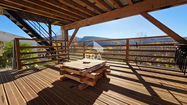 Maison T5 de 102m² avec terrasses et jardin, cachet, rénovée, quartier St Germain Ambérieu en Bugey