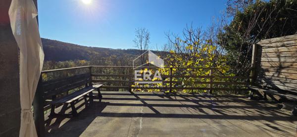 Maison T5 de 102m² avec terrasses et jardin, cachet, rénovée, quartier St Germain Ambérieu en Bugey
