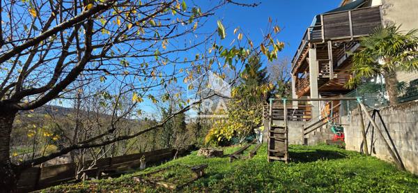 Maison T5 de 102m² avec terrasses et jardin, cachet, rénovée, quartier St Germain Ambérieu en Bugey