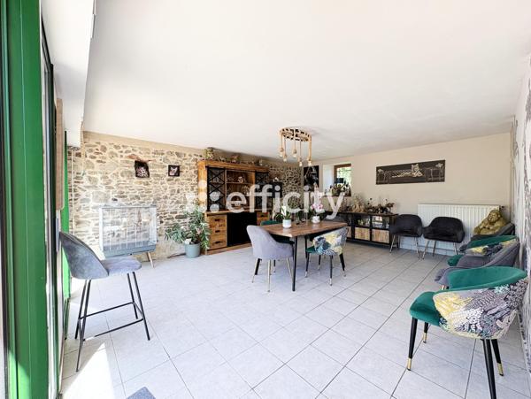 Maison
         5 pièces
        - 165 m² Exclusivité 299 990 € *