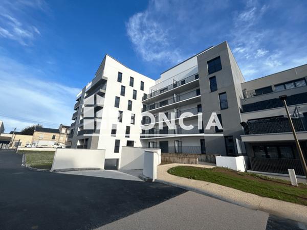 Location Appartement 4 pièces 92.07 m² - 53, RUE DES FRERES LUMIERE Caen 14000