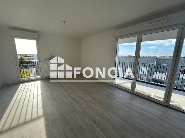 Location Appartement 4 pièces 92.07 m² - 53, RUE DES FRERES LUMIERE Caen 14000