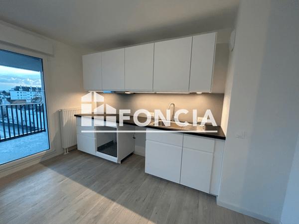 Location Appartement 4 pièces 92.07 m² - 53, RUE DES FRERES LUMIERE Caen 14000
