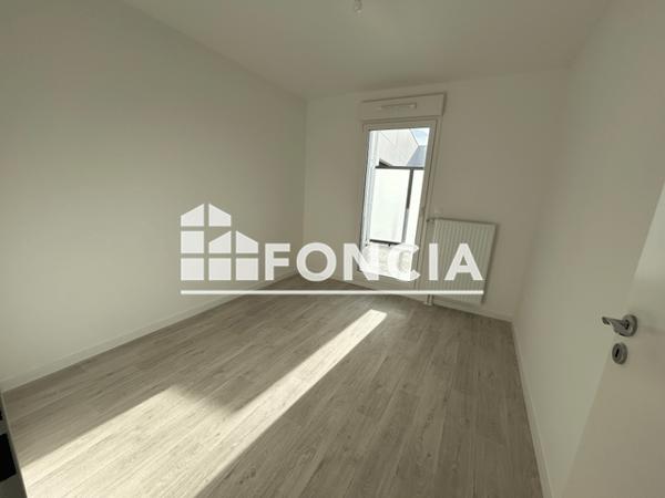 Location Appartement 4 pièces 92.07 m² - 53, RUE DES FRERES LUMIERE Caen 14000