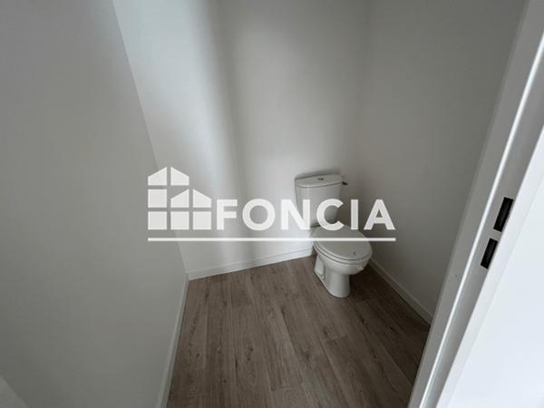 Location Appartement 4 pièces 92.07 m² - 53, RUE DES FRERES LUMIERE Caen 14000