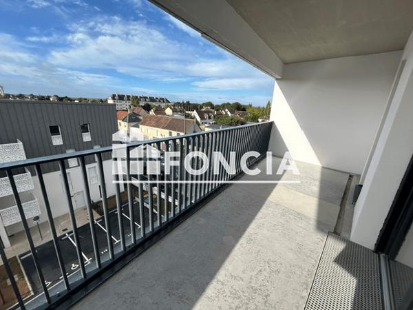 Location Appartement 4 pièces 92.07 m² - 53, RUE DES FRERES LUMIERE Caen 14000