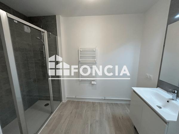 Location Appartement 4 pièces 92.07 m² - 53, RUE DES FRERES LUMIERE Caen 14000