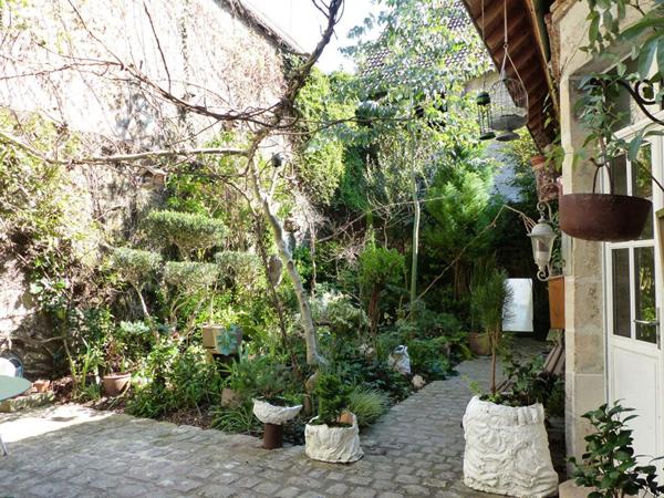 VIAGER OCCUPÉ MAISON D'ARTISTE CHATILLON SUR LOIRE