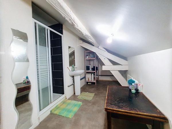 Appartement Tignieu Jameyzieu (village) 3 pièce(s) 83,71 m² (dont 55.5 m² Carrez ) au sol avec stationnement