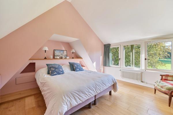 Propriété avec maison principale et dépendances sur 2 hectares - secteur CAMBREMER (14)