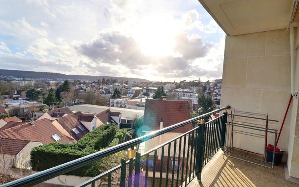 Appartement à vendre    4 pièces • 102 m2 Chaville