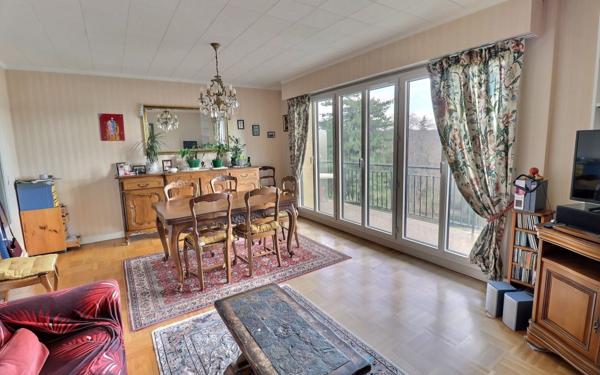 Appartement à vendre    4 pièces • 102 m2 Chaville