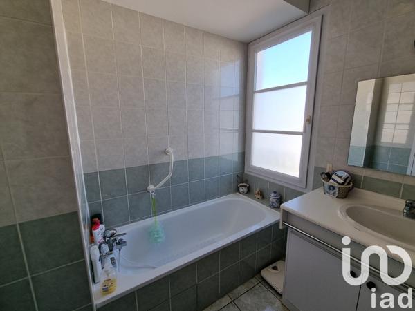 Appartement 3 pièces de 67 m² à Saint-Galmier (42330)