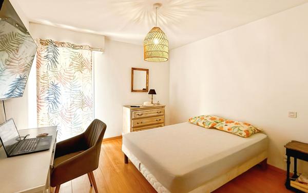 Appartement à vendre    3 pièces • 69 m2 Saint-Raphaël