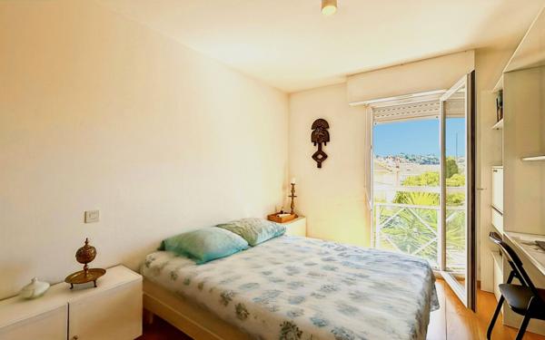 Appartement à vendre    3 pièces • 69 m2 Saint-Raphaël