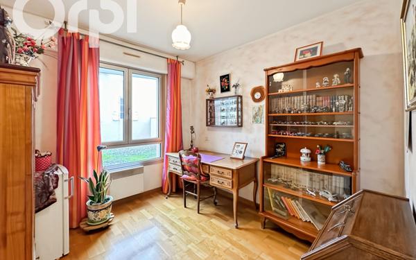 Appartement à vendre    4 pièces • 90 m2 Aubenas