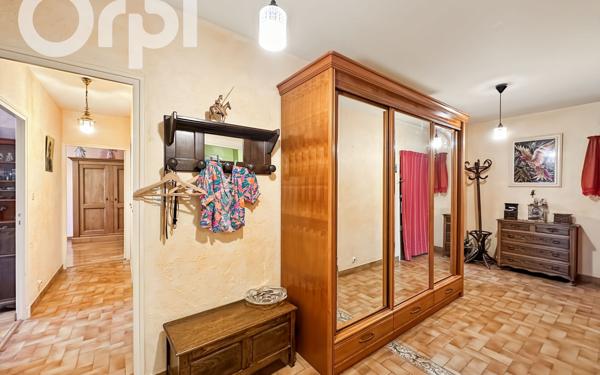 Appartement à vendre    4 pièces • 90 m2 Aubenas