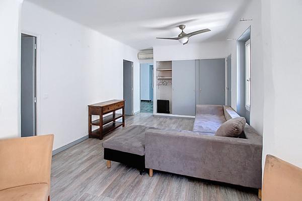 IMMEUBLE À FORT POTENTIEL - COTIGNAC (83) 10 pièces 300 m2