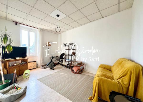 Appartement T3 avec Garage et greniers