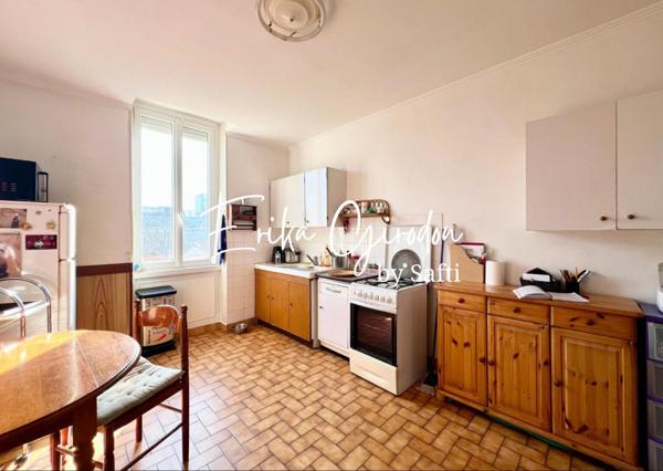 Appartement T3 avec Garage et greniers