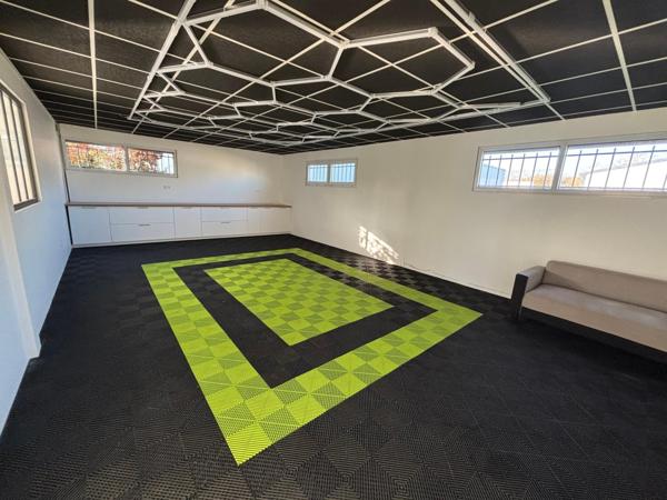 Immeuble à QUESTEMBERT, 56230 - 248m²