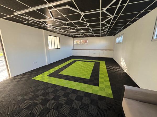 Immeuble à QUESTEMBERT, 56230 - 248m²