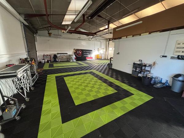 Immeuble à QUESTEMBERT, 56230 - 248m²