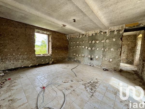 House for sale 5 rooms 145 m² Remilly Les Marais