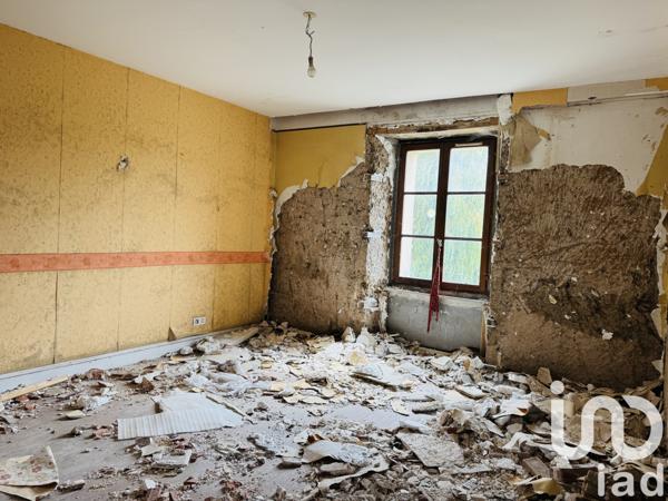 House for sale 5 rooms 145 m² Remilly Les Marais