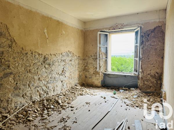 House for sale 5 rooms 145 m² Remilly Les Marais