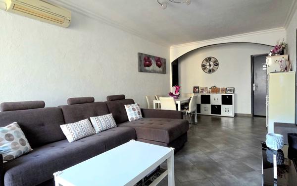 Appartement à vendre    4 pièces • 89,85 m2 Marseille 10