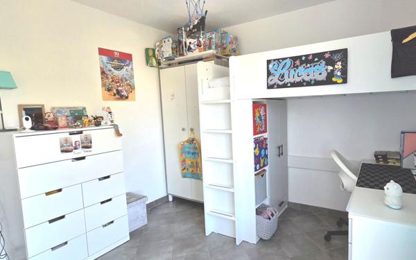 Appartement à vendre    4 pièces • 89,85 m2 Marseille 10